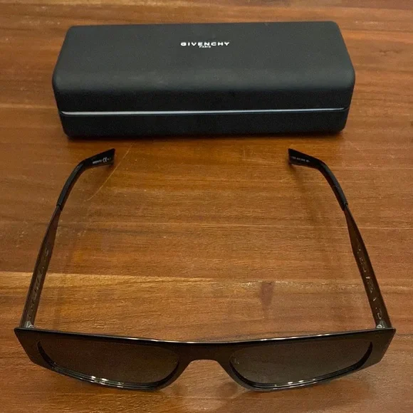 Givenchy Sunglasses Unisex